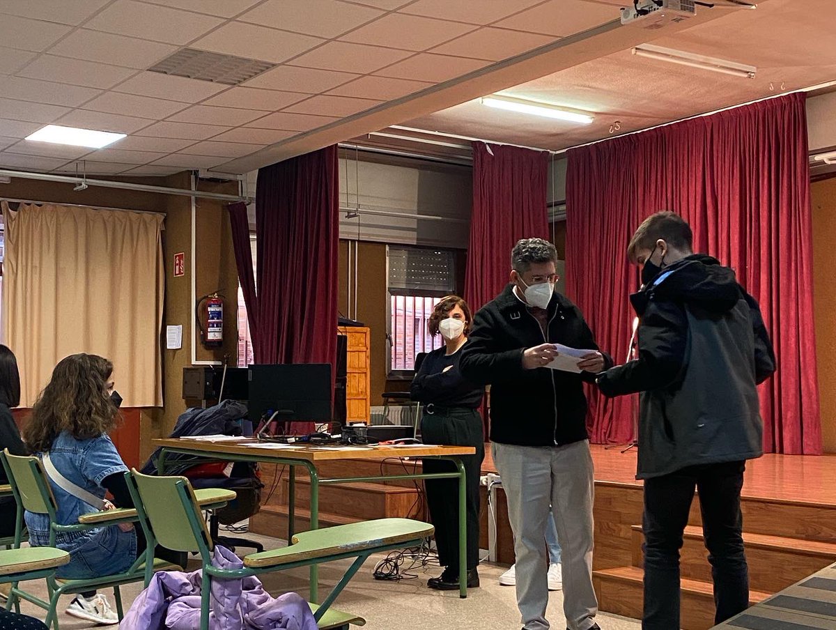 Entrega de premios XXVIII Concurso Literario “Magali Alonso” 

#literatura #leganés #creandomagia #pequeñosescritores