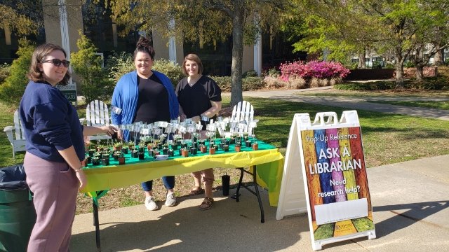 MUDMLibrary's tweet photo. SUCC it up and start your research now! Free succulents in the quad while they last! Come on by and say hello! https://t.co/seiK4jfTRY