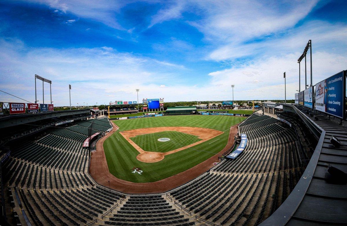 RRExpress's tweet photo. Finally, #RRExpress baseball has come back to #DellDiamond!

Gates open at 6 p.m. for a 7:05 p.m. first pitch.

See y'all tonight. 

🎟️: https://t.co/umA9IFvsuI https://t.co/5lF1ArymdK