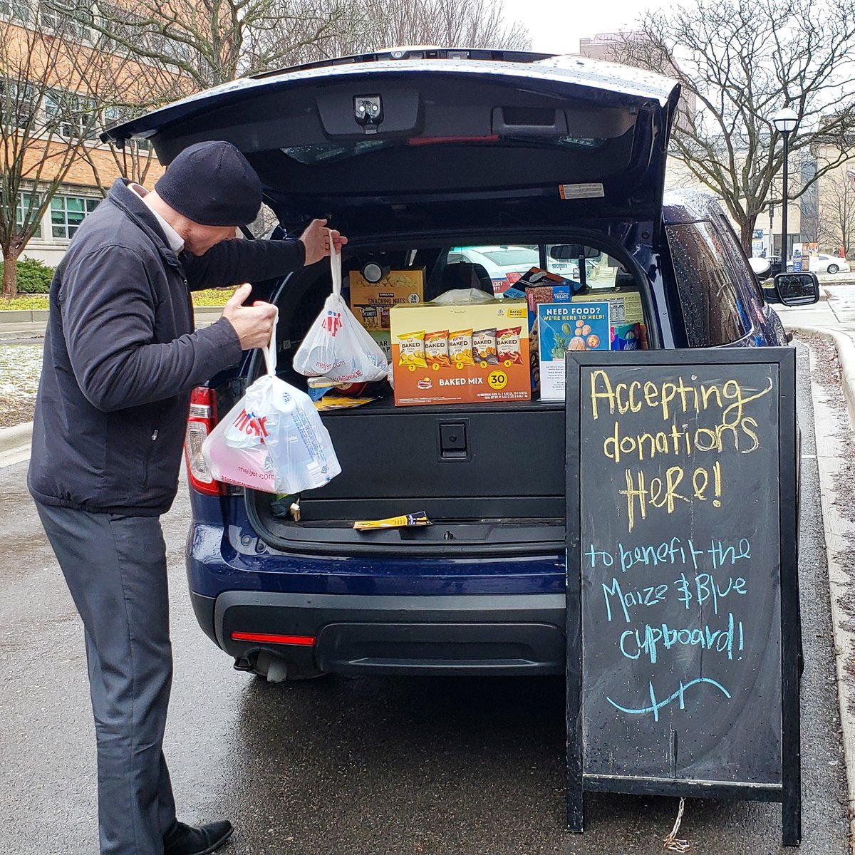 umichcupboard's tweet photo. Thank you, Wolverines, for helping us stuff a DPSS vehicle full of donations yesterday! Today, we'll be parked outside the Maize and Blue Cupboard located off of Maynard street. Drop off your donations between 11am and 3pm today to make a difference. https://t.co/stVe9srfRF