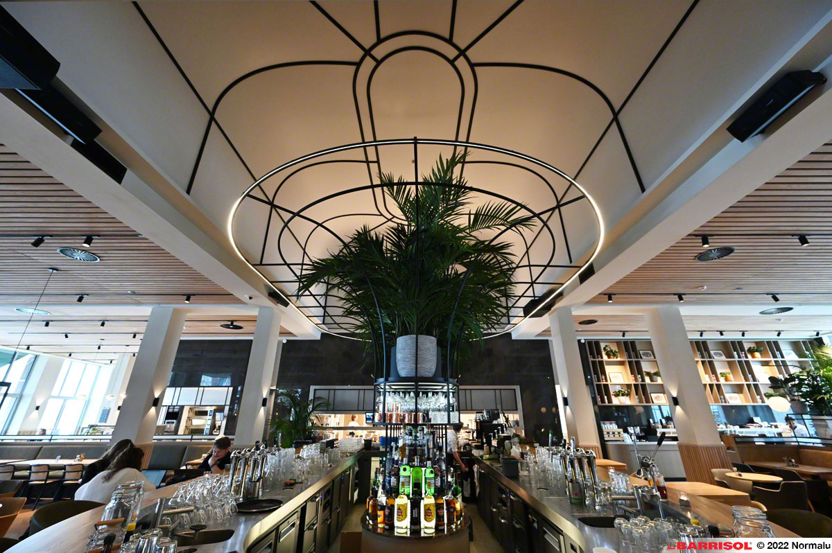 BARRISOL_En's tweet photo. A beautiful Barrisol glass roof in the Market Hotel Groningen in the NETHERLANDS
Design : Westcord Hotels  
https://t.co/3gHUov8WrC
#solutionbarrisol #netherlands #ceiling #glassroof #architecture #hotel #light https://t.co/wSukh8IgYO