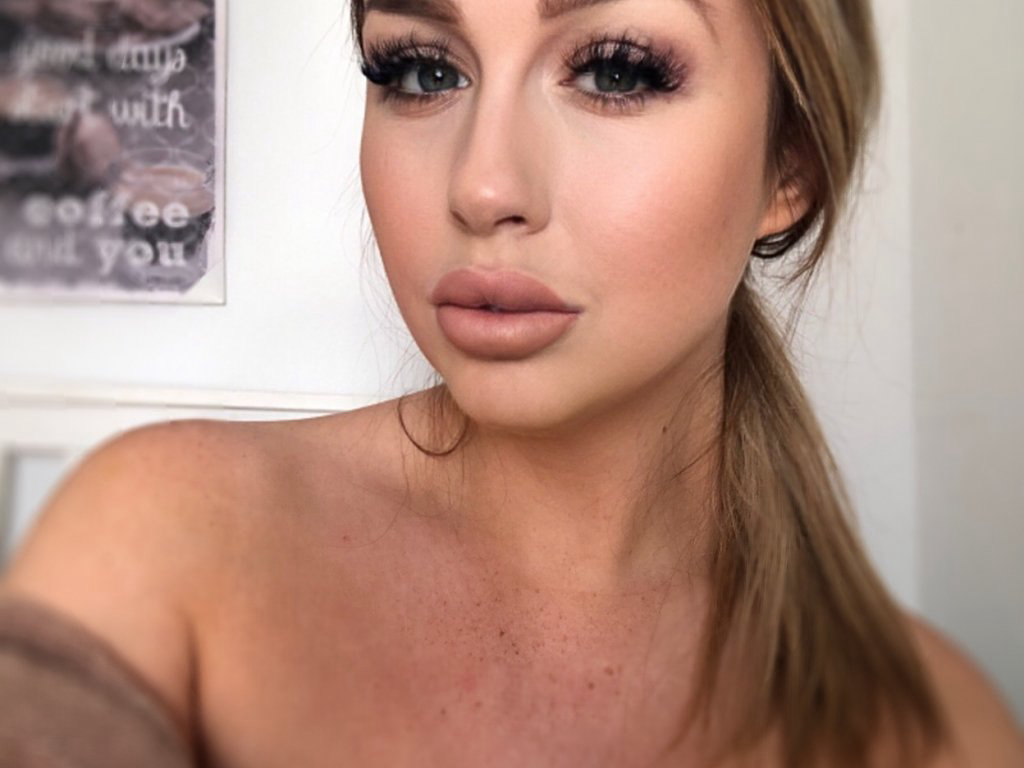 ellamay4x's tweet photo. Just finished a pay-per-minute #Skype show on SkyPrivate! You can call me too for a sexy private show here:  https://t.co/pGc0Y0PGXP

https://t.co/sAurvf7tI9 https://t.co/TgWomGZqWB