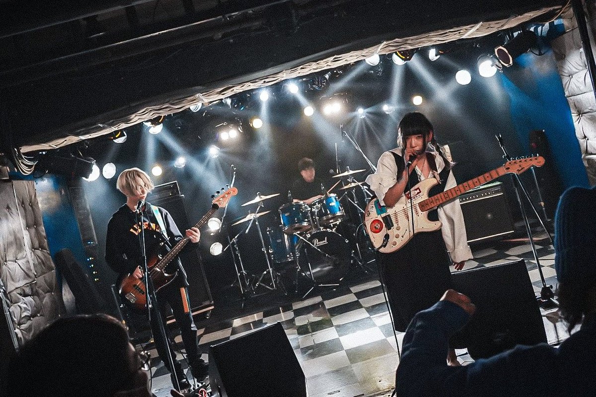 zeikin5's tweet photo. 令和4年4月4日 新宿ロフト
#税5新宿LOFTで新メンバー加入と解散 https://t.co/iAFu6DZ8xp