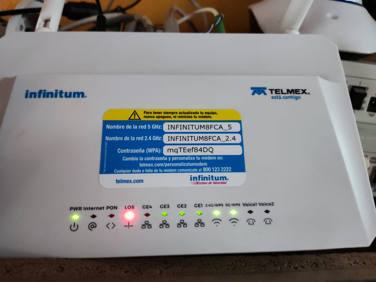 Nuevamente <a href="/TELMEXSoluciona/">Telmex Soluciona</a> <a href="/Telmex/">Teléfonos de México</a> sin servicio, ya reportado y ya con número de reporte pero sin solución al problema, llevo 4 días esperando solución.<a href="/Profeco/">Profeco</a> @IFT_M