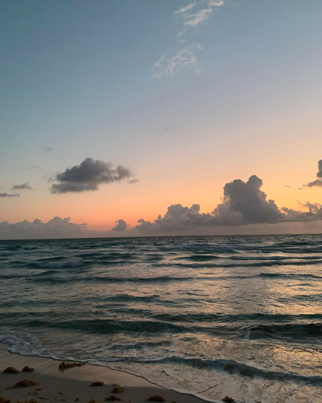 ClaireGFish's tweet photo. #startingtheday strong here on #SOUTHBEACH. First tweet, previous account #hacked. https://t.co/4iAaUlFh3R