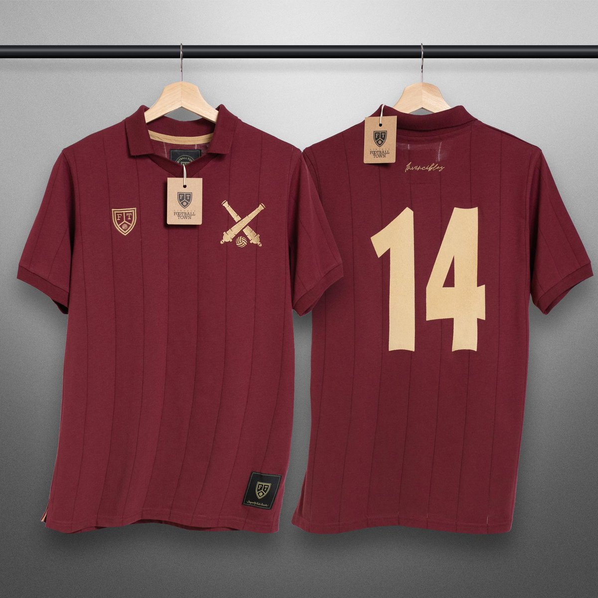 G4AStore's tweet photo. 🆕

وصل حديثًا! 🔥

تيشيرت المدفعجية برقم الملك اونري 14 وبعبارة Invincibles بخلف التيشيرت 😍 من تصميم براند فوتبول تاون 

• بسعر 286 ريال شامل الضريبة، استخدم كود VAT واحصل على خصم اضافي 15% 🤩

اصدار وكمية محدودة👇🏻
https://t.co/MlmV3195zY https://t.co/UYXR8Mvx7M