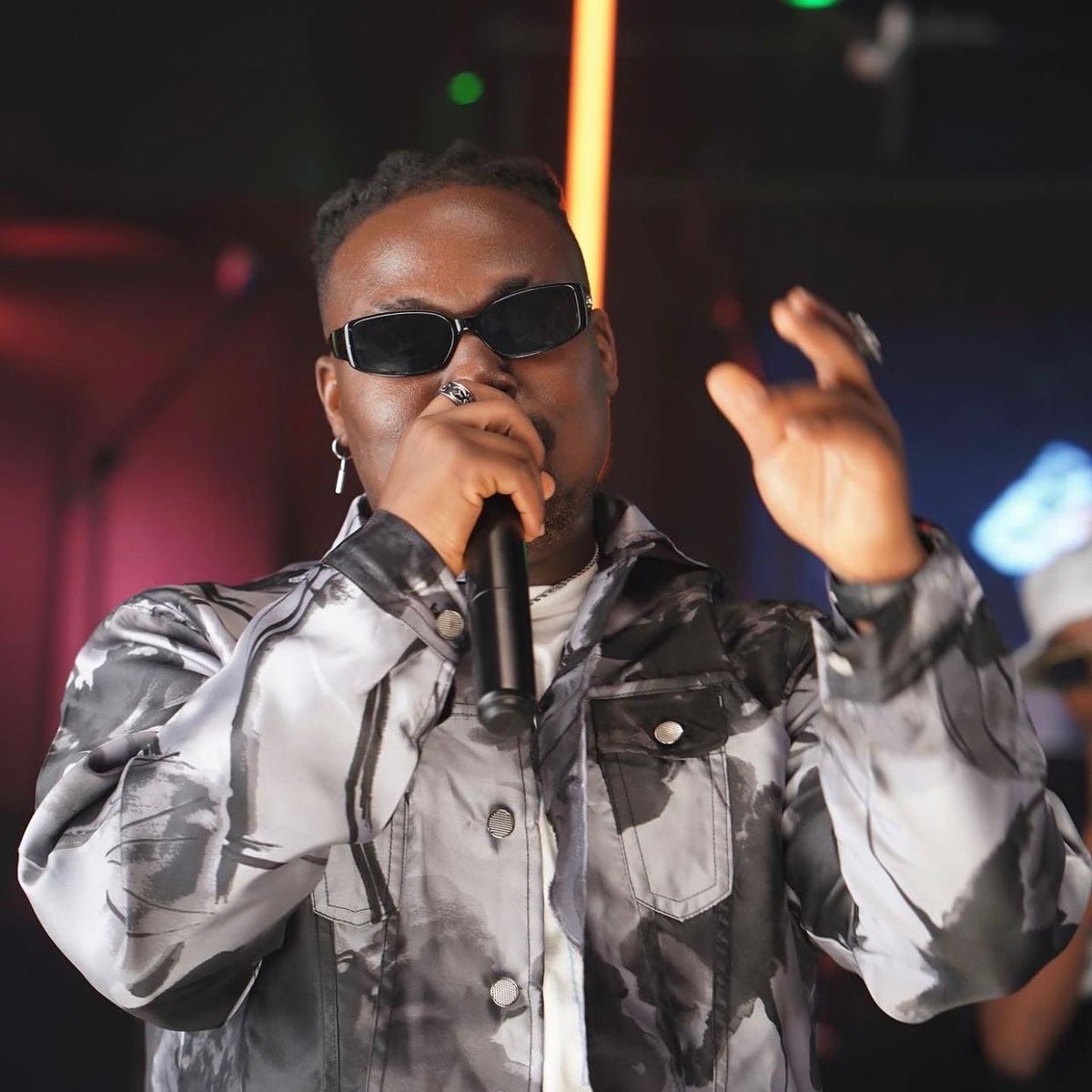 rooboyway's tweet photo. I cherish moments like this!🖤 #MtvBaseCypher #therooboyexperience https://t.co/jOqxpxIIaY