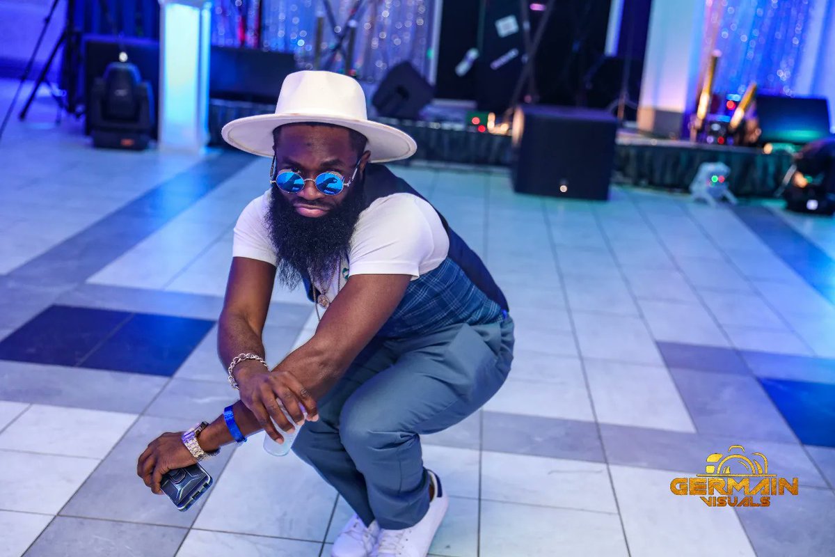 Shaazaam_'s tweet photo. Trust me I'm a whole vibe Unapologetically 🤷🏾♂️ 🤷🏾♂️ 😎
.
📸 @GermainVisuals 📸
.
#blueluxxx #enbleu https://t.co/fJe6fmnNeu