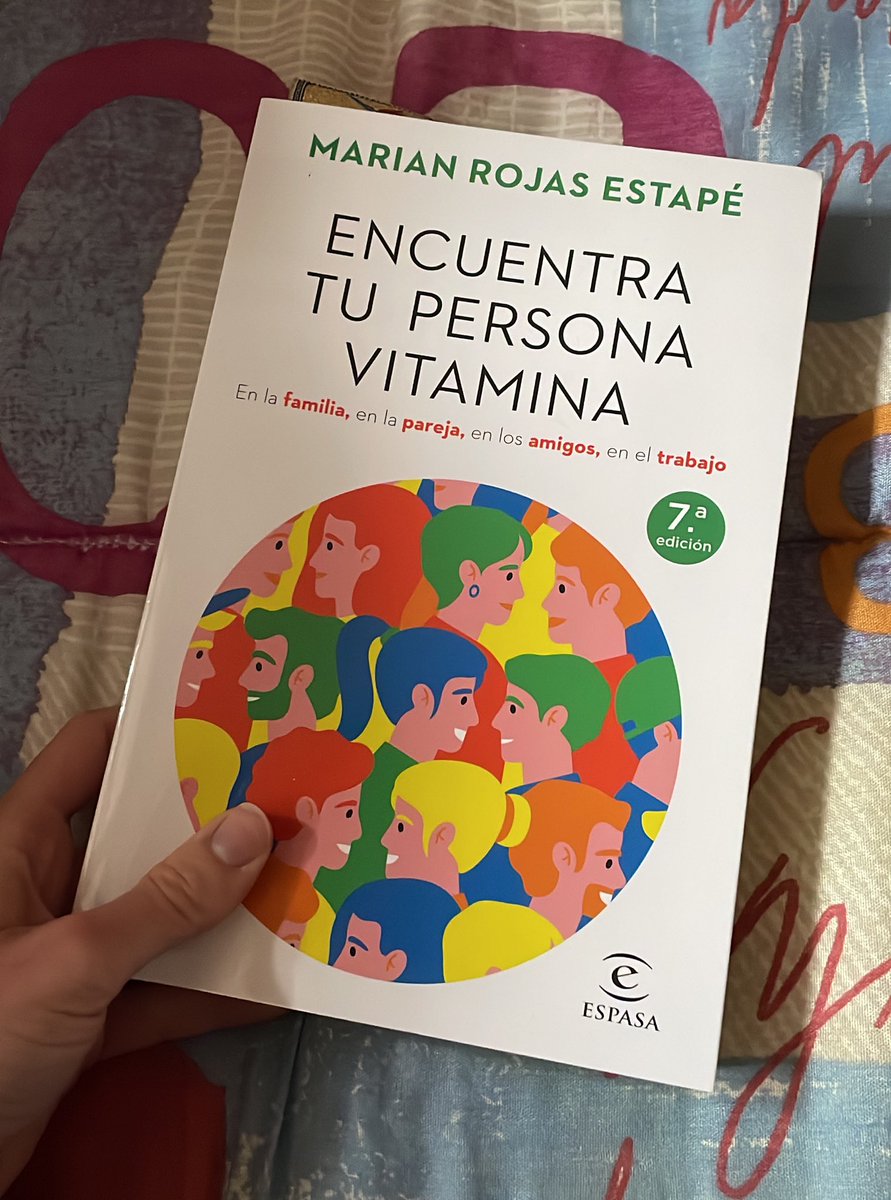 AlbaMelia15's tweet photo. Esta tarde cambio el BOE, por el maravilloso libro de @DraRojasEstape 
Pd. @sanidadgob y @CarolinaDarias A ver cuando vais a sacar alguna noticia sobre nuestra elección de plazas #fse #bir #eir #fir #mir #pir #qir #rquir https://t.co/Zy90RQFWHW