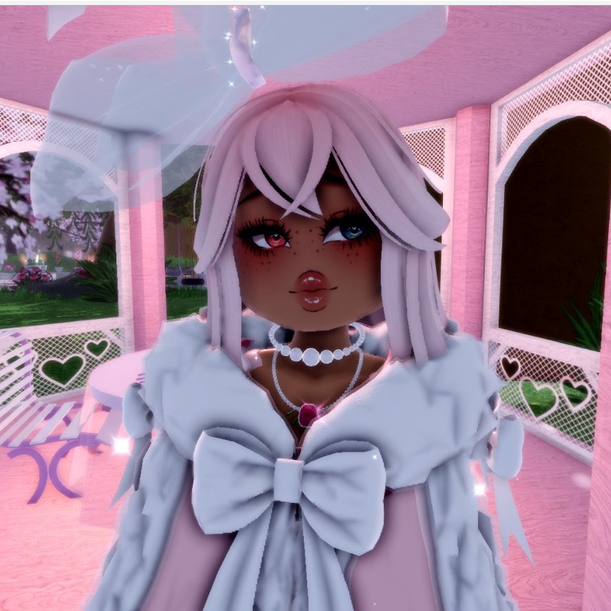 luvxssclxra's tweet photo. elimination!
if u made an outfit u can eliminate 3 outfits
if u didint make one u can eliminate 1 outfit
( more outfits is the comments ) https://t.co/H38sklT0kl
