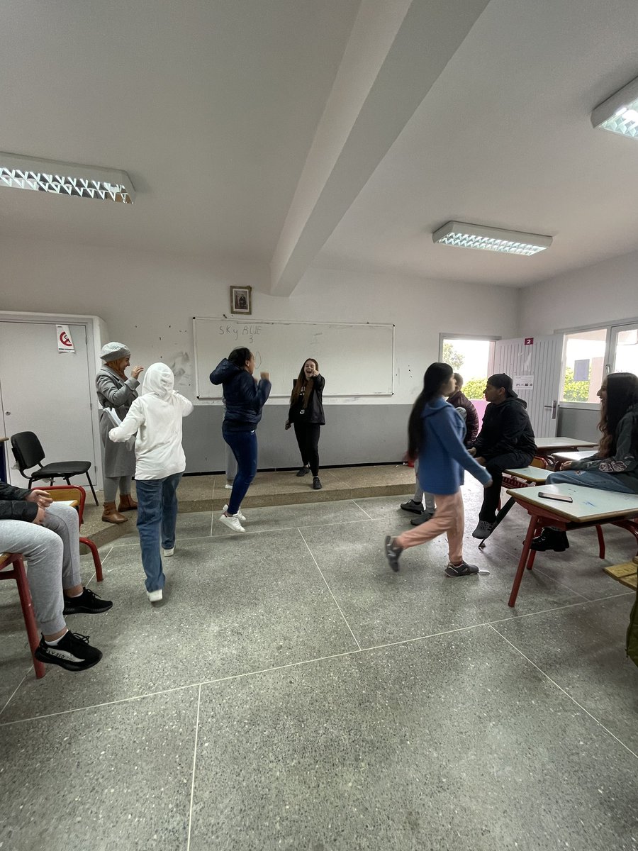 HyaMfl's tweet photo. Morocco Trip Day 9 - morning visit to the local school where we played Pictionary, Simon says (Ali says), wink murder and hangman! #TeamHYA #EducationWithCharacter #TuringScheme https://t.co/7aWS0Dc6E8