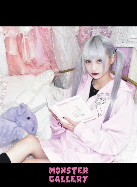 monstergallery7's tweet photo. 🧸MOSHASU BEAR🧸
たくさんのご注文ありがとございます!
各色、残り数点ずつです…!🐻
再販は未定となりますので、お見逃しなく!!
【MOSHASU BEAR 】Hoodie
PRICE ¥8,800(税込)
SIZE 2XL
WEB SHOP→ https://t.co/PciNECcspj
@oitanoc3
#monstergallery #trickmonster #fashion #moshasu https://t.co/aXGfsPJT1i