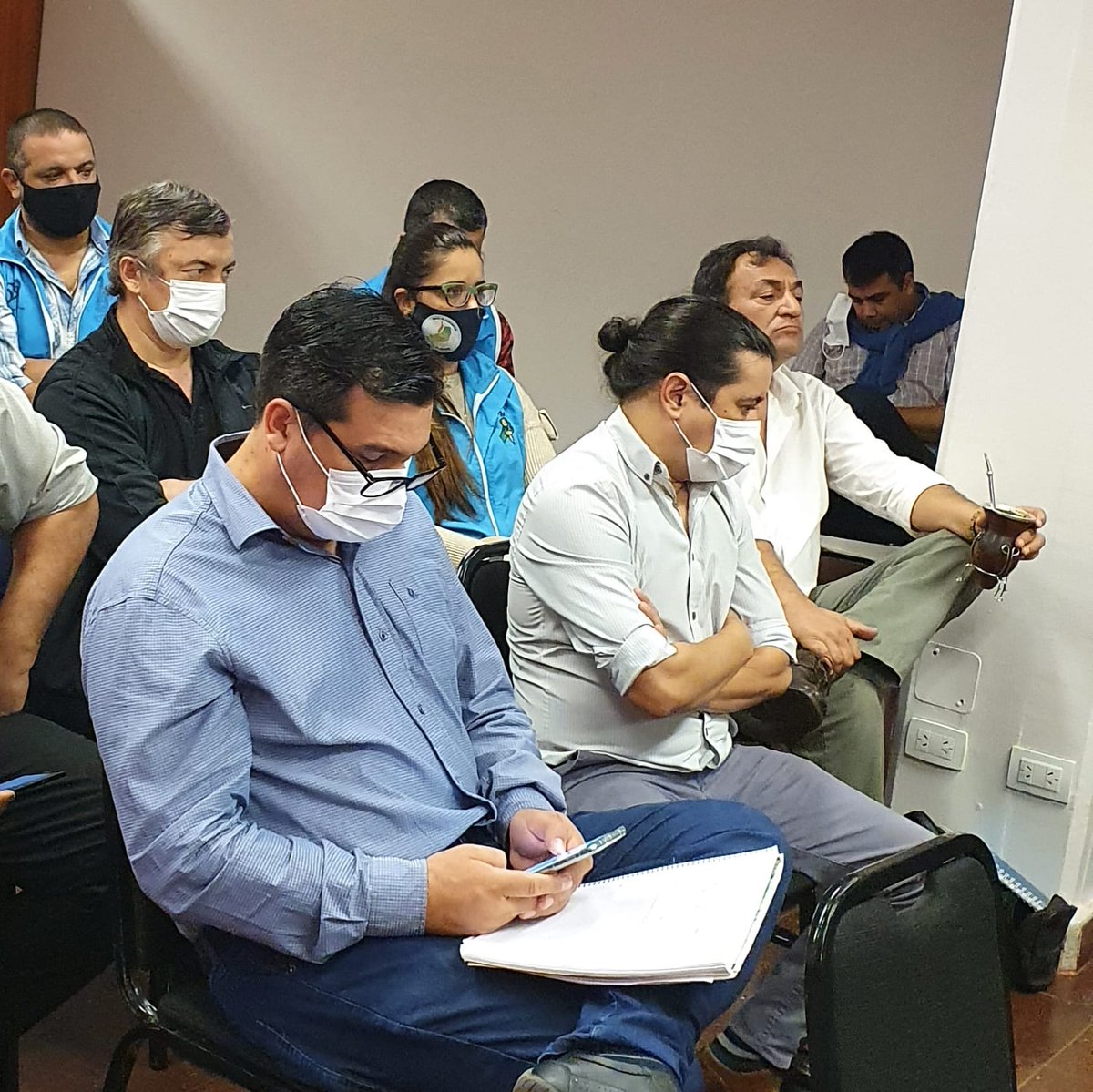 UDPM se reunió con el Gabinete Educativo. El ministro Safran se comprometió a analizar lo propuesto por UDPM en referencia al Concepto 775, Pasajes y Fonid por fuera de la garantía Salarial. Se pasó a cuarto intermedio que durará hasta el  martes 12.