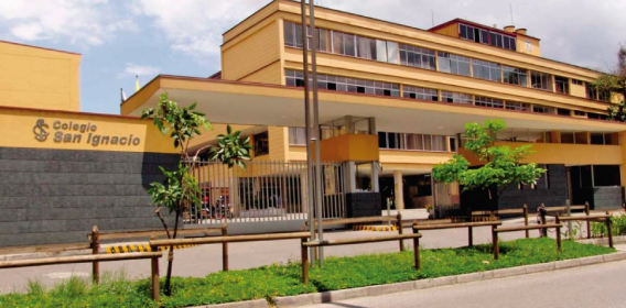 UniJaveriana's tweet photo. Felicitamos a los colegios de la Compañía de Jesús, @ColSanIgnacio, @colsanpedrobga y San Bartolomé La Merced (Bogotá) que ocuparon el segundo, cuarto y sexto puesto respectivamente en el ranking de colegios con más de 100 evaluados en las pruebas Saber 11 2021. https://t.co/zAIgvf19pD
