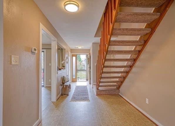 KaylaJSellsVA's tweet image. Check out this beautiful new listing in Newport News! 
🛏 2 Bedrooms 
🛁 2.5 Bathrooms 
📏 1,448 sq. ft. 
🌊 Skiffes Creek
💰$175,000 List Price
🏡 Condo 

Give me a call and share my number. 📲 757-897-7875

longandfoster.com/KaylaLJones/ho…