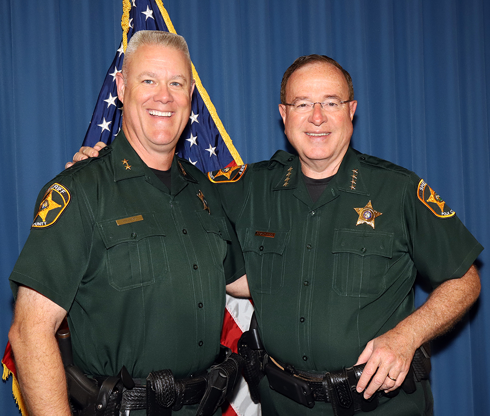 PolkCoSheriff's tweet image. We were losing our Chief of Law Enforcement to retirement after 34yrs at PCSO, but then Peace River Center decided they wanted him. So much for time on the beach!
We'll miss you, Chief Williams!
Full news release here: tinyurl.com/2p8edexn
#PCSO #WhoWantsToSleepInAnyway