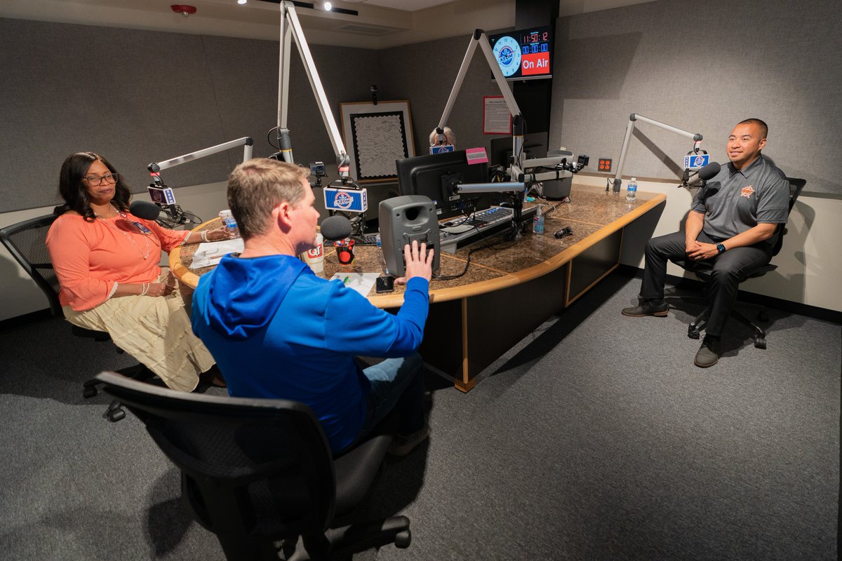 mesquiteisdtx's tweet photo. This week's @letmisd podcast guest is @WestMesquite_FB Head Coach Frank Sandoval. Learn how this @farmersville native &amp; family man is building a culture of "purposely positive praise" at @westmesquitehs. #LETsTalk 

📺 https://t.co/lyJXN07YXX

🔗 https://t.co/ENzDUBMYgY https://t.co/qrhEVJbyvs