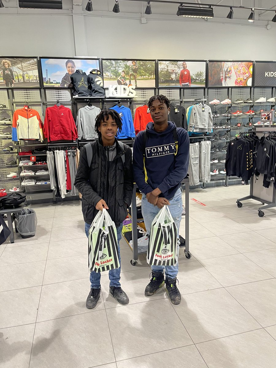 Speaking of flying!  Our JR boys basketball program won the #sneakerup contest!! Ty <a href="/superfan_nav/">Nav Bhatia Superfan</a> and <a href="/footlockercad/">Foot Locker Canada</a> <a href="/HWDSB/">HWDSB</a> <a href="/Churchill_HWDSB/">Sir Winston Churchill SS</a> <a href="/CNicHWDSB/">Christine Nicolaides</a> <a href="/11Kindree/">KKindree</a> <a href="/MsZsiros/">JZsiros</a> <a href="/SWC_SchoolCo/">SWC School Council</a>