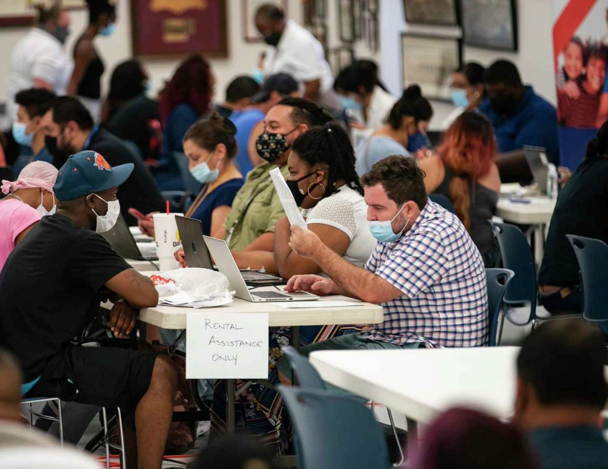 CCPPI_HTX's tweet photo. Check out our weekly brief!
The Status of Rental Assistance in #Houston & Beyond - we need support past #ERA; National Housing Policy Updates & #CallToAction; Suburban Eviction Crisis - new data from the #EvictionLab; CCPPI welcomes new staff, & more.
https://t.co/bGCpmdiKCo https://t.co/AlsWBoXAdE
