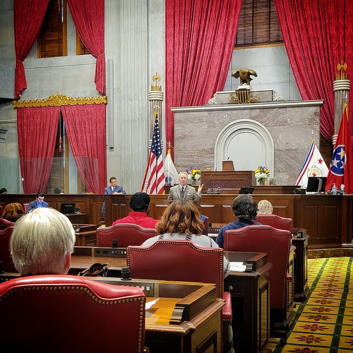 tseaonline's tweet image. We appreciate Sen. Kerry Roberts for dropping by to speak with #StateEmployees today. #TSEALobbyDay