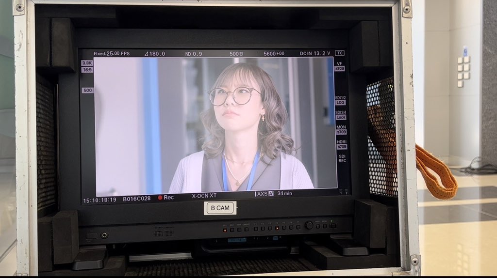 TeamOE_series's tweet photo. Lovely Kitty from Cam B

THE OCEAN EYES

#TheOceanEyes
@TeamOE_series https://t.co/7DuEOI8M2T