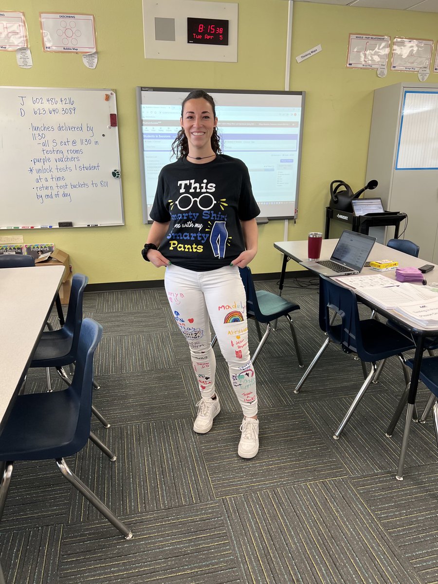 Ms. Smarty Pants aka Ms. Sammon is ready for her 3rd graders to ROCK their state assessments #extraordinary educator 💚 ⁦<a href="/DVUSD/">Deer Valley Unified School District</a>⁩