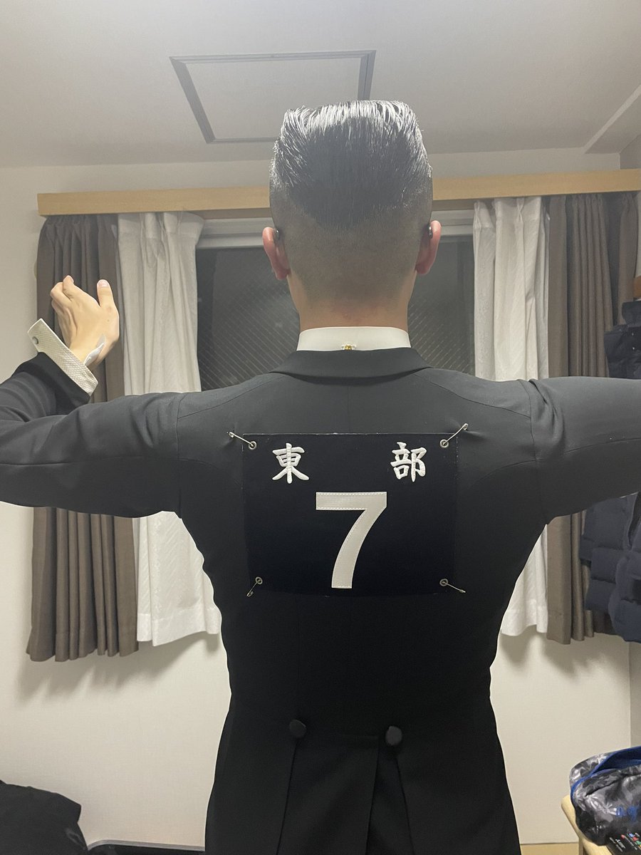 floatmechamau's tweet photo. 【✨燕尾服レンタル✨】

※体格が良い方向け！！！

なかなか借りれるサイズのない高身長、体格の良い方に合う大きいサイズの燕尾服です。

・ハセベ製
・着用者身長179㎝
・着用者体重約76㌔

お気軽にお問合せください☺️ https://t.co/binoA2dRSM