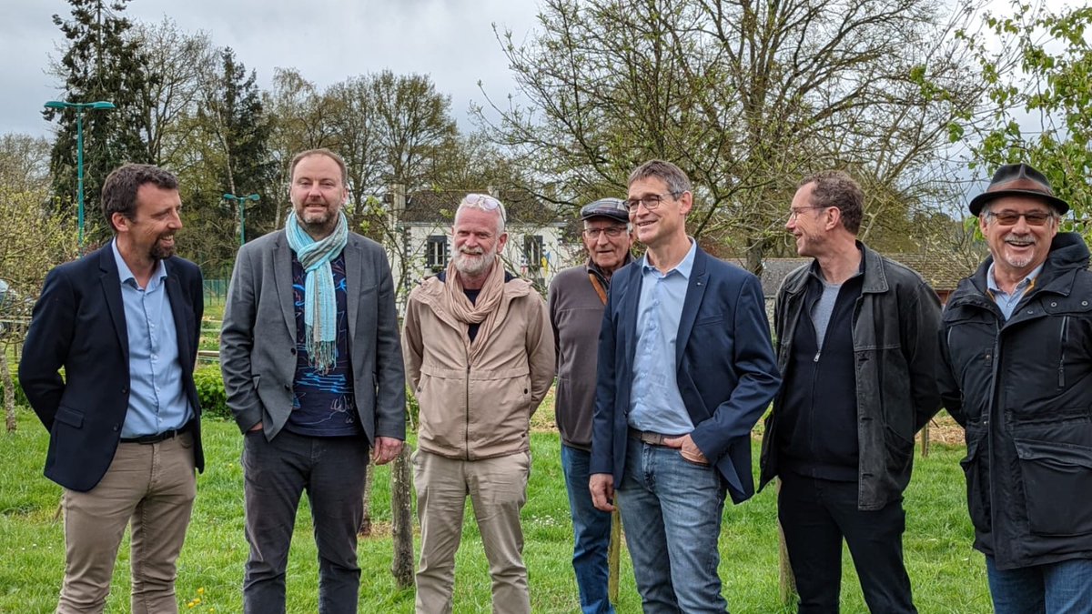 Lancement de la campagne #Legislatives2022 de JC Raux et N. Lucas ce 5 avril, lors d'une conférence de presse. 2 calendriers cohabitent : celui de la présidentielle, dont le sort semble couru d'avance, et le nôtre, entamé il y a quelques mois, qui continue de rassembler #Circo6
