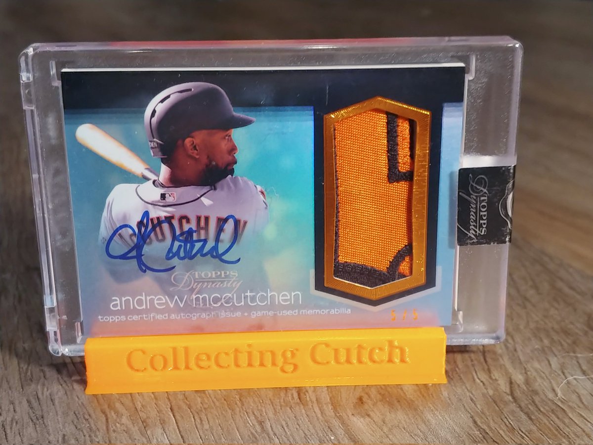CollectingCutch's tweet photo. Cintinuing the trend set forth by @SoxCollector35 of showing Topps Dynasty cards in April, here is a 2018 card in the #CutchPC. It features a Spring Training jersey patch, bold on card auto, and is limited to only 5 copies.
The back discusses the 2017 Team USA gold medal team https://t.co/r5ABazCeTZ