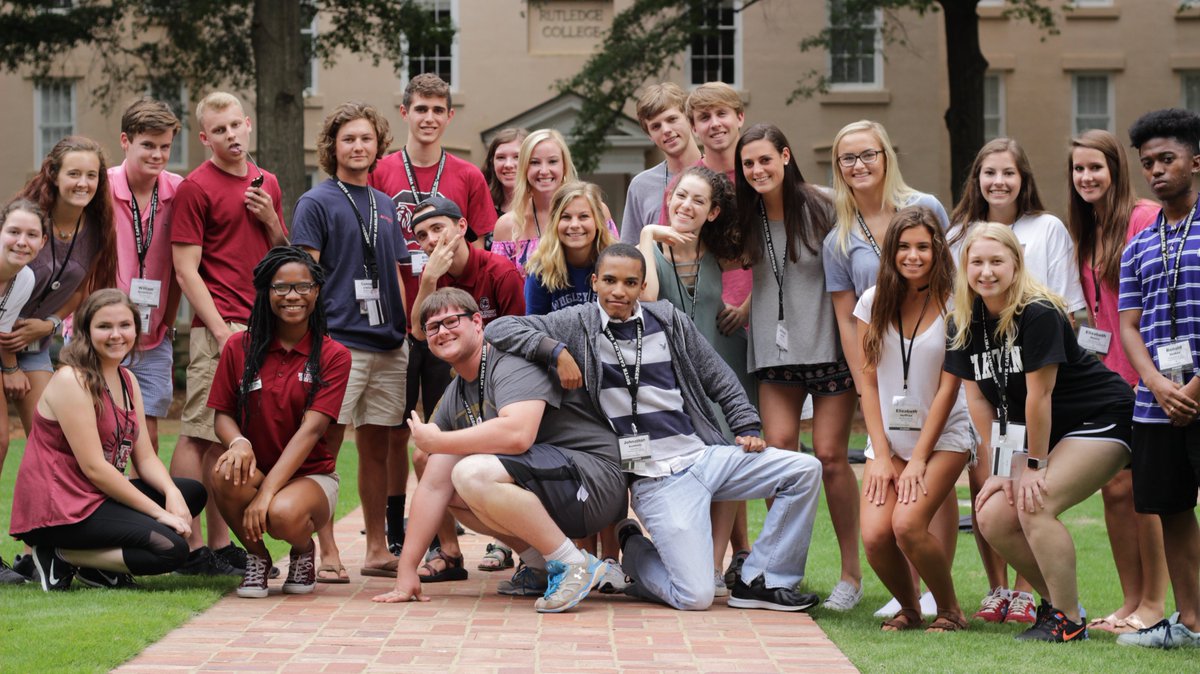 UofSC_ONSO's tweet photo. #UofSCOrientation is a great opportunity to meet peers prior to the start of classes! From attending your small groups, to evening socials, to having lunch together, we hope you can start to find your people this summer. #GoingGarnet #UofSCYes #UofSC26 https://t.co/iBymJbcrJD