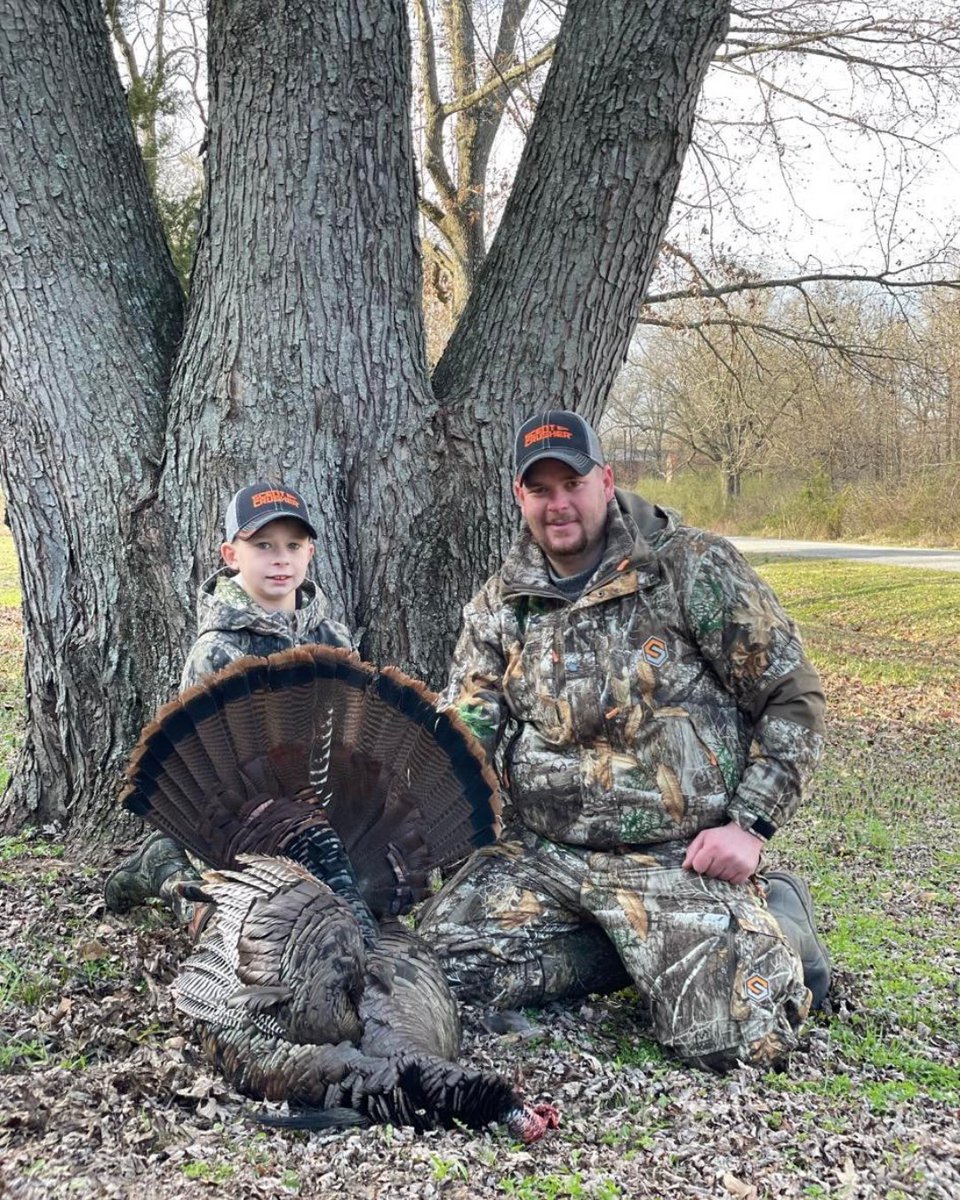 ScentCrusherCo's tweet photo. Congratulations to Pro Staffer Steve Murray and his son on their successful Youth Turkey hunt! #ScentOffGameOn

https://t.co/kZ5pxQej8Q
.
.
#scentcrusher #hunting #gonehunting #huntingislife #hunttoeat  #scentcontrol #huntinggear #springhunting #turkeyhunting #thunderchicken https://t.co/Rhw0EmR8t3