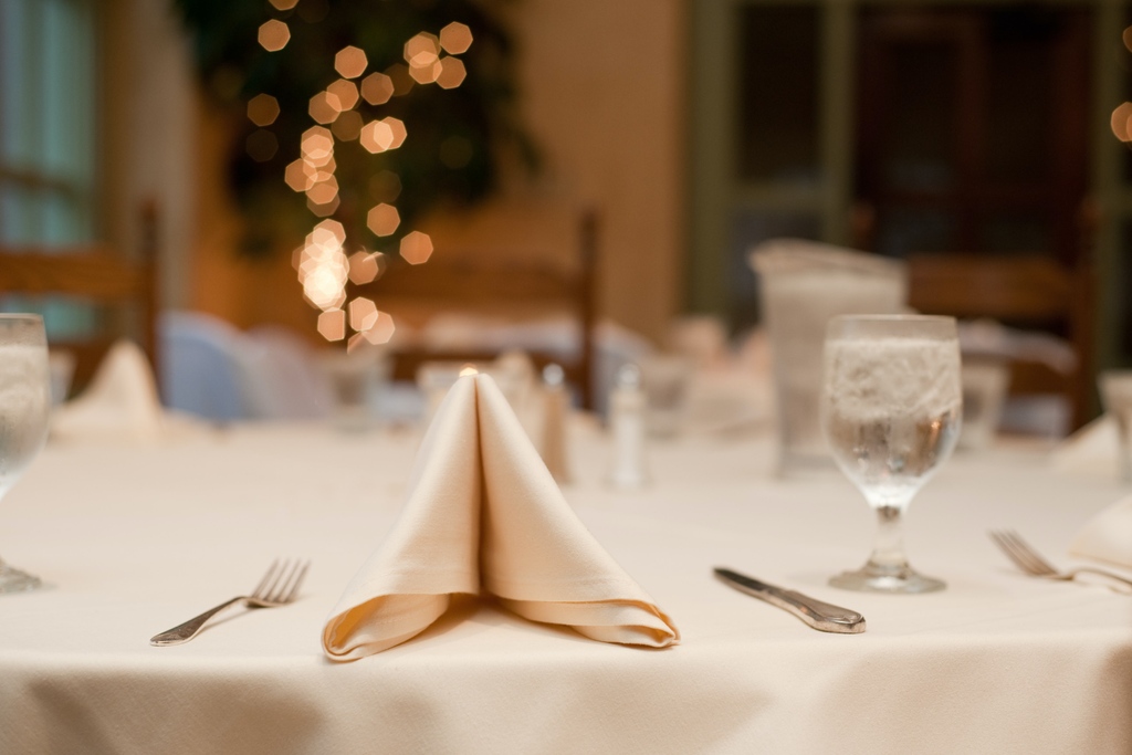 MBDRestaurant's tweet photo. Book one of our Private Rooms for your next Corporate or Family Function! Communions, Confirmations, Baptisms, Retirement, Rehearsal Dinners and more can be accommodated! Give us a call at (905) 822-5751 for more information #rediscoveraclassic⁠ https://t.co/dZRmtzI5uF