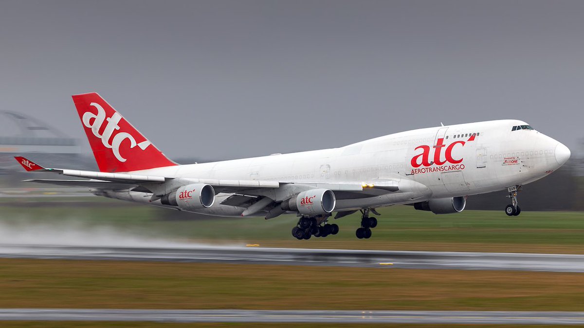 sralfalo's tweet photo. Leaving @HamburgAirport after maintenance @LHTechnik - @aerotranscargo @boeing #b747 #erbam #queenoftheskies #b747lovers #avgeek https://t.co/cpqKFJeGhX