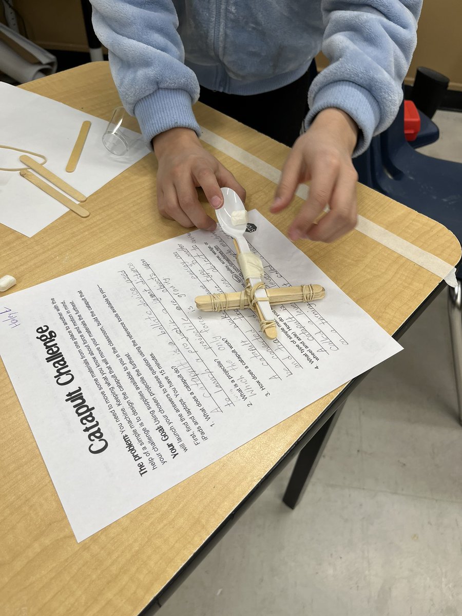 JoshLuna04's tweet photo. Exploring simple machines through hands-on activities. Today, we explored levers by designing and creating catapults. https://t.co/CdcHA4TqpI