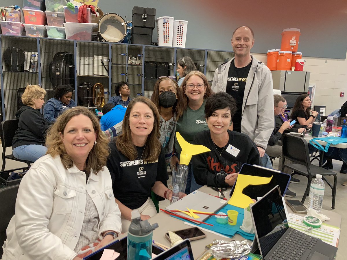 anniott's tweet photo. Just keep swimming! Designing prosthetic tails using the engineering design process #amsti4all #EngineeringEverywhere @Alsim4all @LeshellSmith @headrickscience @jsgeometry @chollow377 @MylinaSamples @AmstiUAH https://t.co/QRqvM6dGXc
