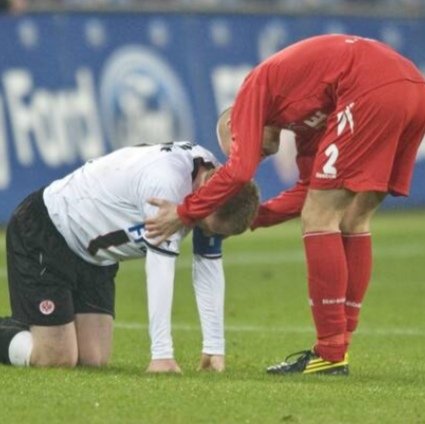 generation_dsf's tweet photo. "Wir kommen jetzt in die Phase, wo wir lernen müssen, gegen tiefer stehende Gegner Lösungen zu finden." 🔴⚪⬇️
#effzeh #fcköln #fckölle #köln #kölle #cologne #colonia #rutunwiess #bundesliga #brecko #captainmiso #baumgart #koesge #sge #taktik #planb https://t.co/52DtBD4nFv
