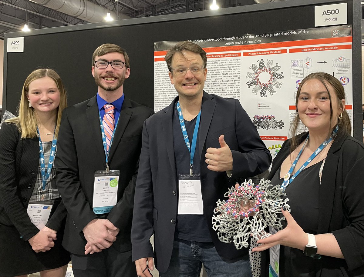 lucaskramer21's tweet photo. Had an awesome experience presenting our biomodeling research project yesterday at the #expbio2022 conference! We even got to meet one of the scientists who's research we studied and based our project on! @ASBMB https://t.co/YGseUqYWEC