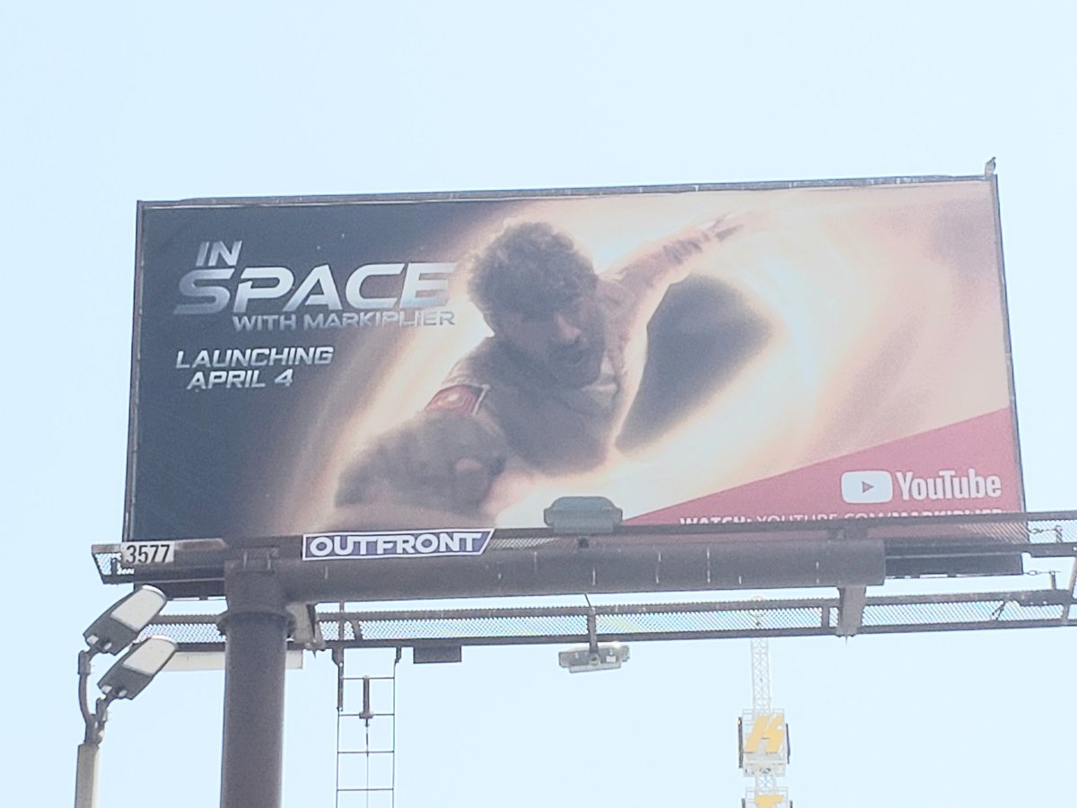 Joe07Alvarado's tweet image. Hey guys I found one of the in space with markiplier billboards @markiplier @iceddarkroast 
LA is too sunny
#InSpaceWithMarkiplier #ISWM