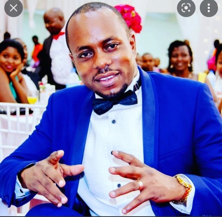 Tar 8/03/2020 wkt Peter Mtinangi akipigwa kwa kuonyesha ishara ya CDM ktk msafara wa MB Elibariki Kingu wewe ulikuwa DC Arumeru. Tuna taka wajibu wa Serikali ktk uhalifu huu.Usidanganywe ukafunika damu kwa shuka kwani Haki huinua Taifa bali dhambi ni aibu kwa watu wote