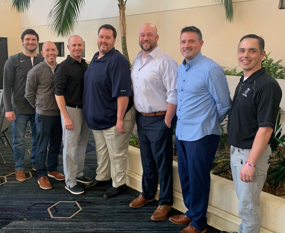 FOOTBALL: Bemidji assistant Jim McKeon wins prestigious Butch Nash Award bit.ly/36Y71Oq