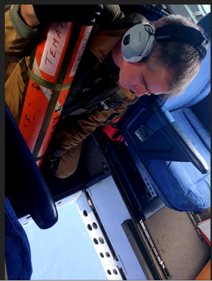 CPP_FAPF's tweet photo. Le 30.03, sur réquisition du Haut-commissariat de #Polynésie, la Flottille 25F a procédé au largage du matériel électoral au profit de 4 iles isolées : #Rapa, #Tematangi, #Marokau et #Hereheretue, en liaison avec les municipalités pour la récupération des colis.
@MarineNationale https://t.co/mbp7Ho1Lzo
