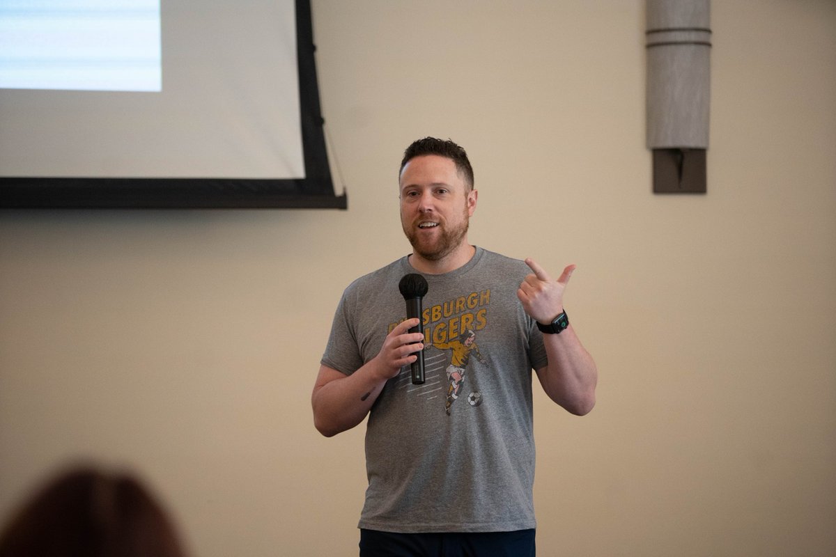 OysterCreates's tweet photo. Had a great time at this year's Get to the Point PRSSA District Conference co-hosted by @duqedu @PointParkU.
 
Thanks to the other speakers for sharing your stories. We can't wait to see what our region's next generation of communicators bring to the table. 👏 

📸 Nick J. https://t.co/vpcx1hOZbU