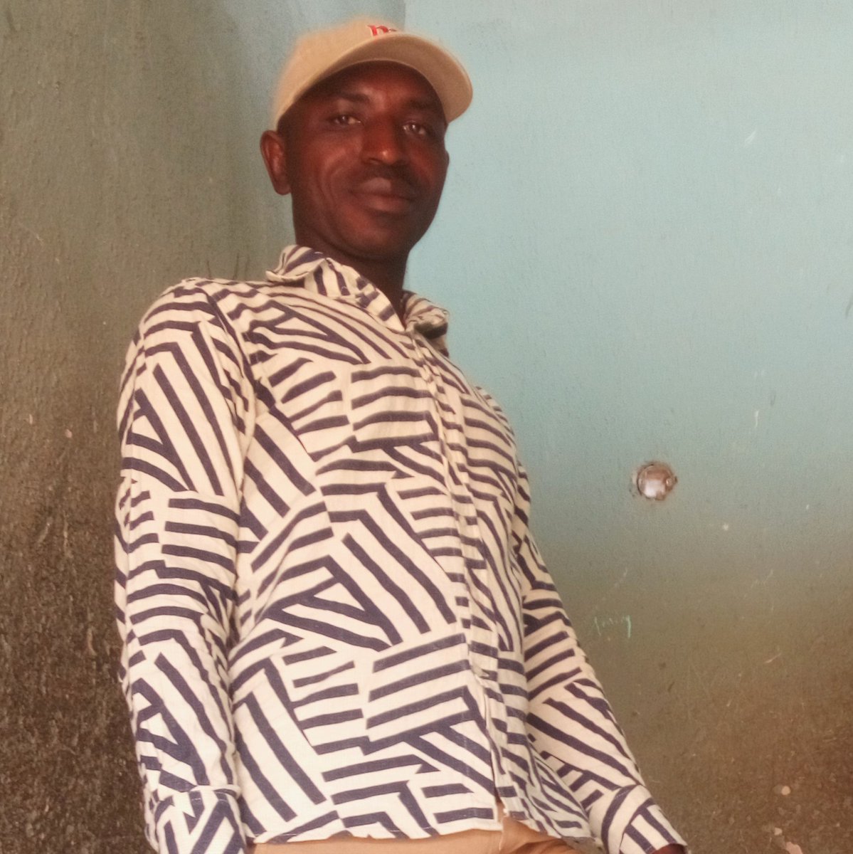 JuliusKateh's tweet image. #NewProfilePic