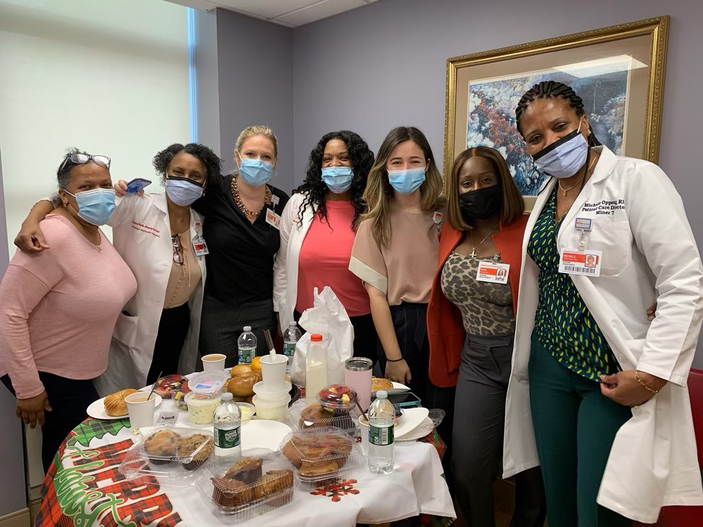 AishaD_Miller's tweet photo. 👀I’m Baaaack😊~ My Team~ “I love me some them”~ Thank you! #WelcomeBackBreakfast #MedSurgTele #ProudDON #OurPxStarsAregoingBackUpSoon🤩⭐️ https://t.co/gnOhNDicIf