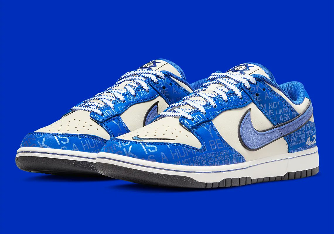 SneakerNews's tweet photo. Official images of the Nike Dunk Low "Jackie Robinson" in adult/men sizes https://t.co/0AEFmp3cry