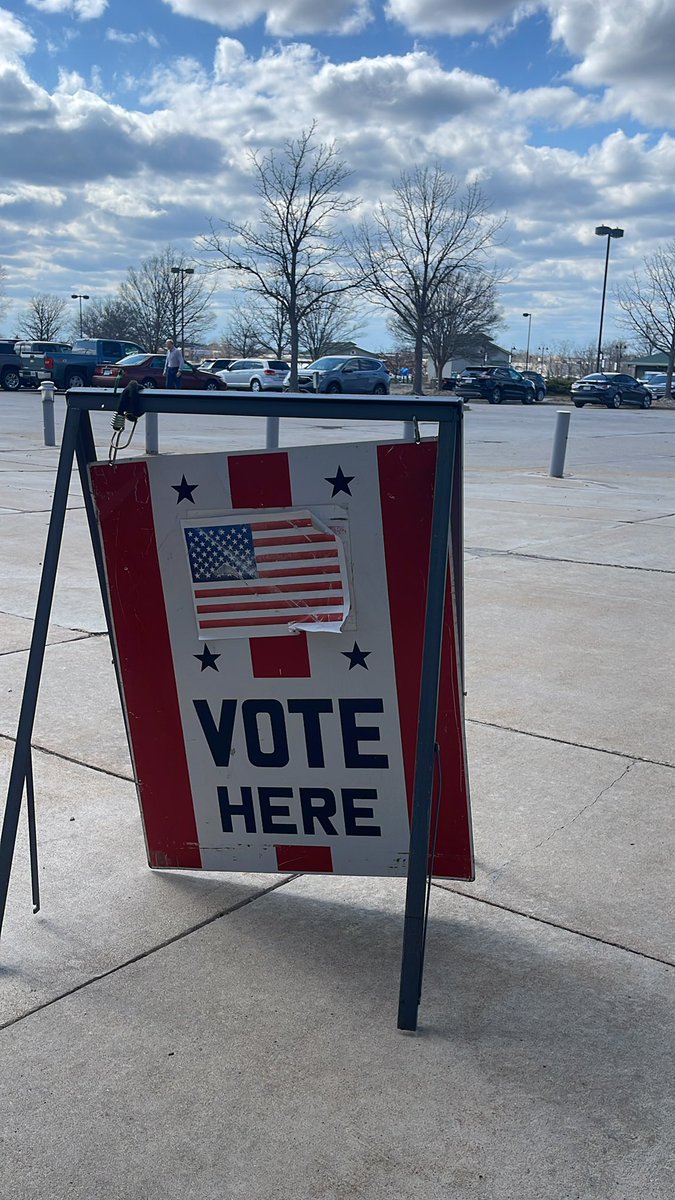 It’s Election Day!! Make sure to get out and get to the polls before 7 p.m. I’ll have all the details on the Columbia Board of Education race tonight at 6, 9 and 10. #abc17news - @ChanelABC17news https://t.co/SYZKdAuVkO