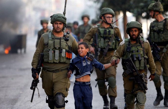 A_Elsayed_Z's tweet photo. This is not Ukraine.
Terrorizing kids is a daily happening in the occupied land of Palestine #israel.
What say you, you who are crying your hearts out for Ukraine?
what, the cat ate your tong?
#terror_state
#israel
shame on you. Hypocrites. https://t.co/g03yoKvYSy