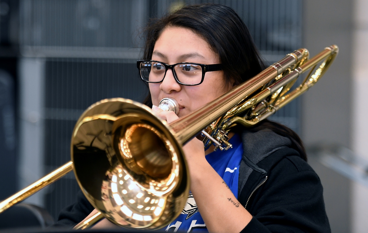Register today for free summer music clinics for middle and high school students in band, orchestra and choir. It's going to be great. 🎶
musicmakesus.mnps.org/news/what_s_ne…