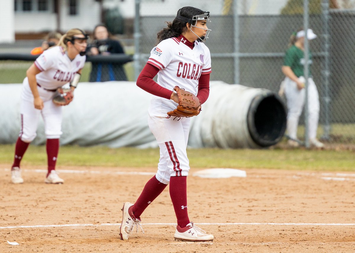 Special shoutout to Mia Edwards. 

Her 1️⃣6️⃣ strikeouts in Game 1 against Binghamton is a new single-game record. 

And she did it in her ninth career start! 

#GoGate