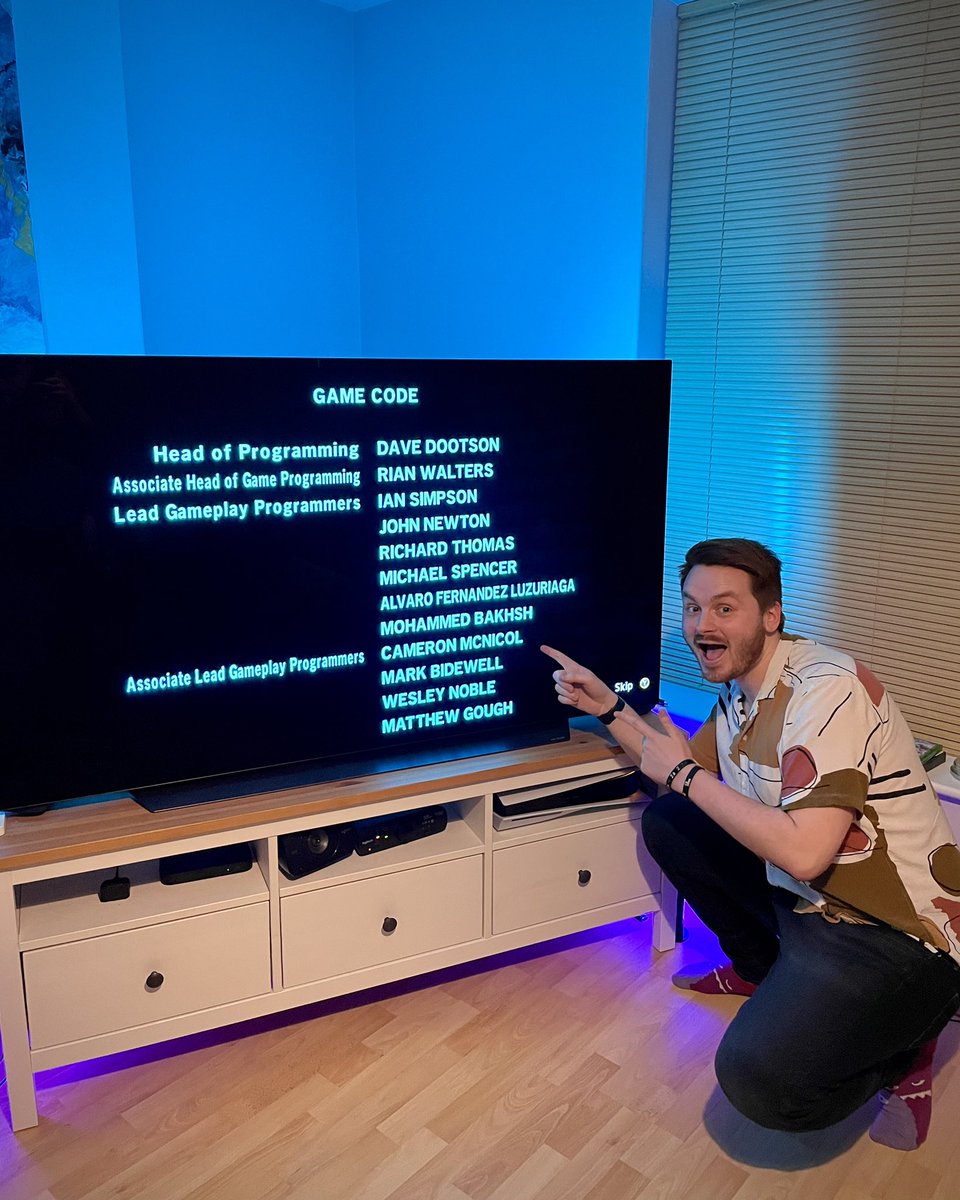 CamMcNDev's tweet photo. #LEGOStarWarsGame Launch day is finally here! 
Proud to be on the @LSWGame credits with so many other wonderful &amp; talented @TTGames devs 🥰
Is wild, I completed the old Lego Star Wars games on maybe 3 platforms as a kid &amp; now I helped make another one for a new generation! 😭🥳 https://t.co/s6zUsSwUkW